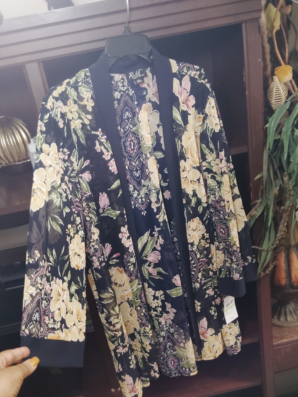 R&M Richards Black Floral Open-Front Kimono Blazer